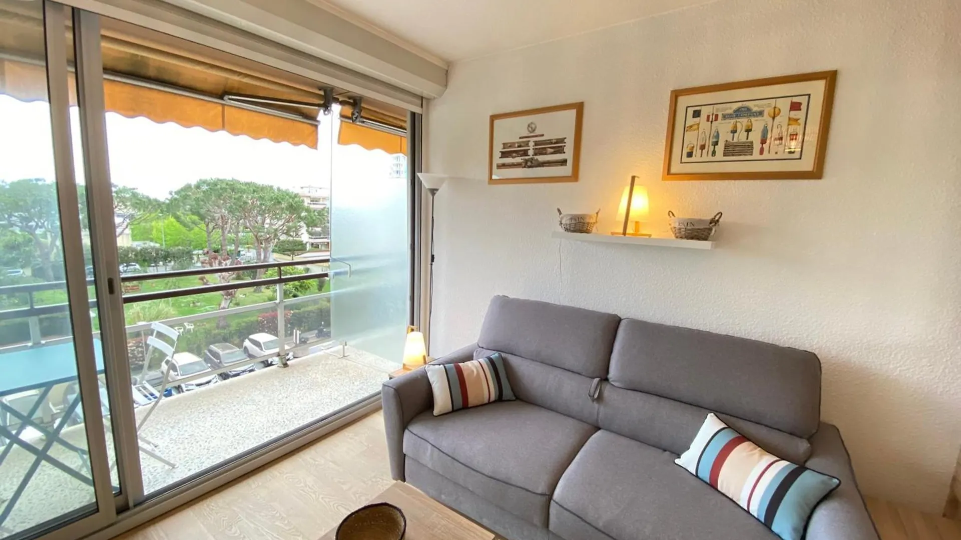 Appartamento Lovely 4-Person Studio - Pool And Sea Saint-Laurent-du-Var